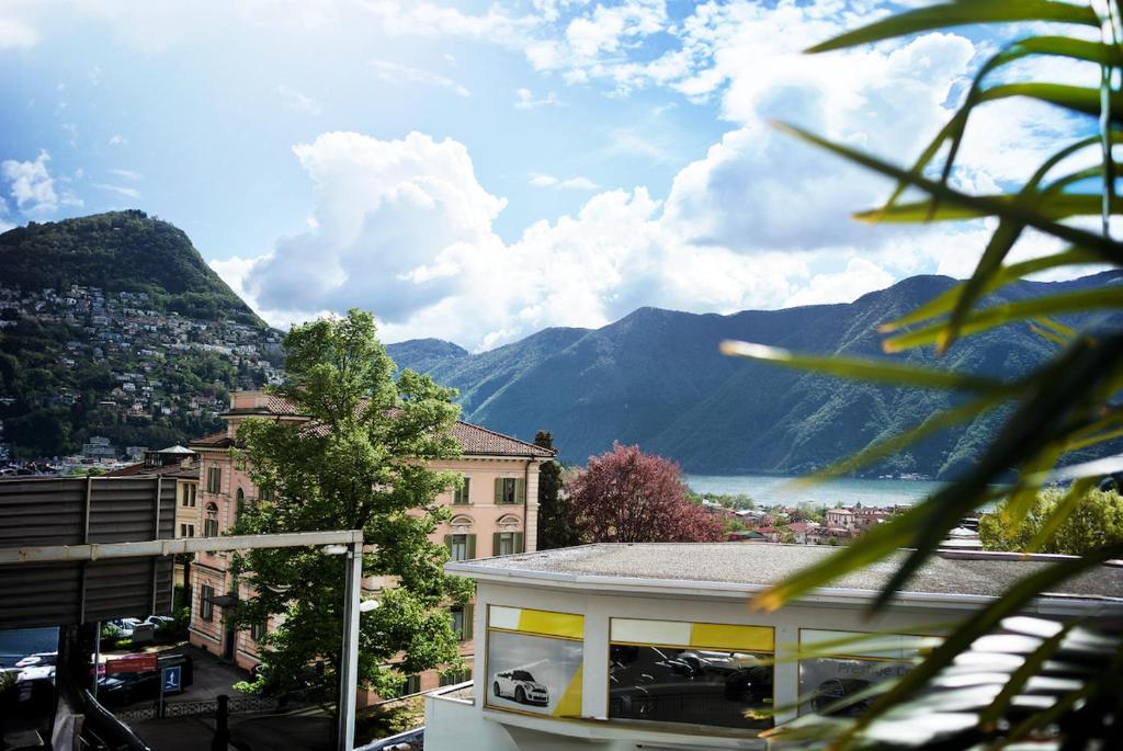 Gotthard Penthouse, Lake view - Resim 16