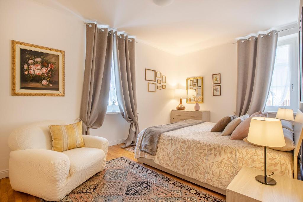Posezení v ubytování TRENTINO LODGE Via San Vito