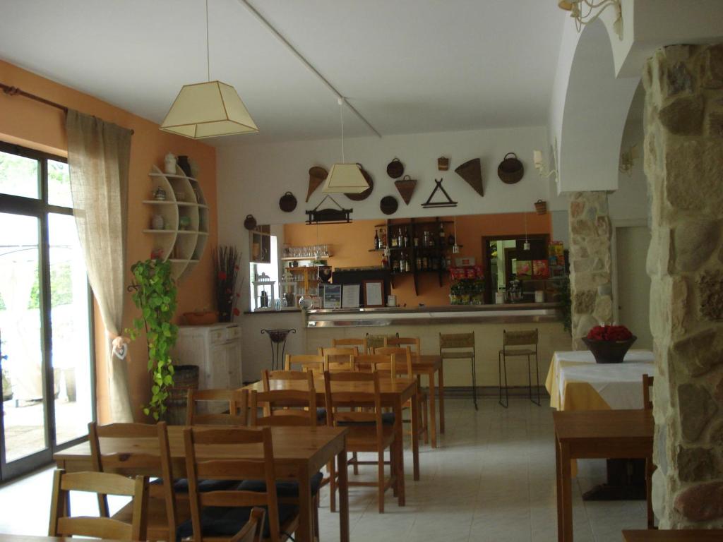 Restaurace v ubytování Rio Verde camping villaggio