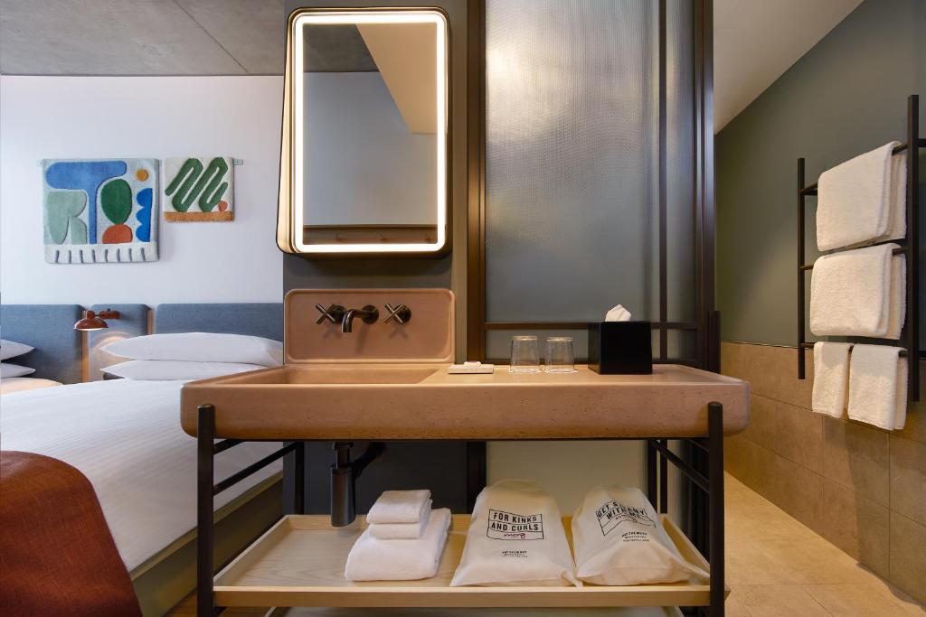 Moxy Sydney Airport - Resim 15
