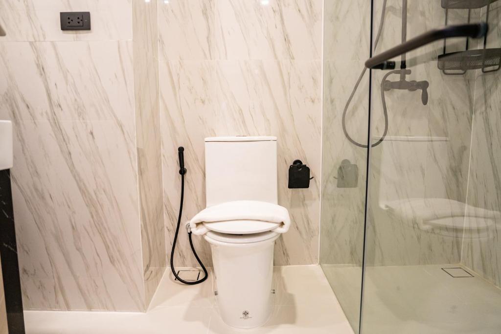 Utopia Karon - Resim 23