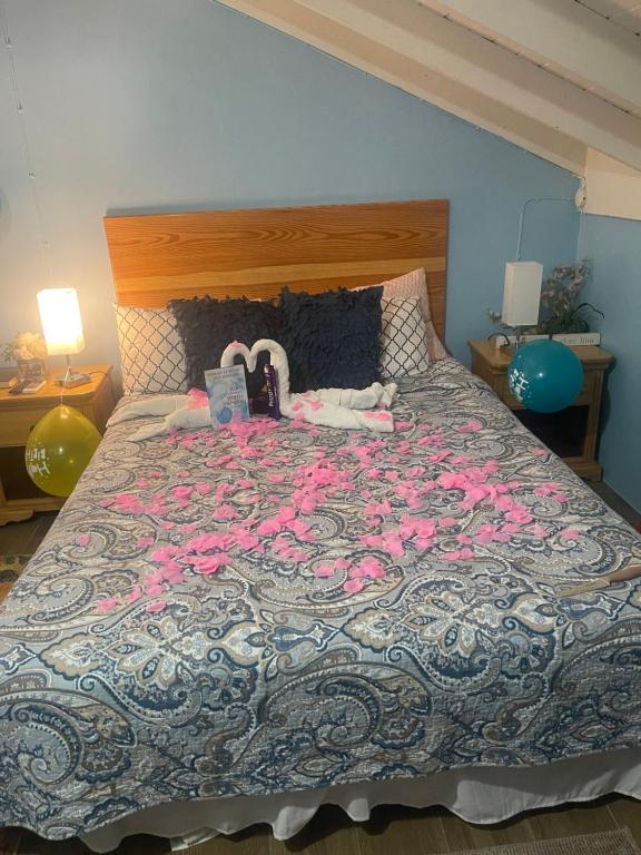 Postel nebo postele na pokoji v ubytování Chrisanns beach resorts
