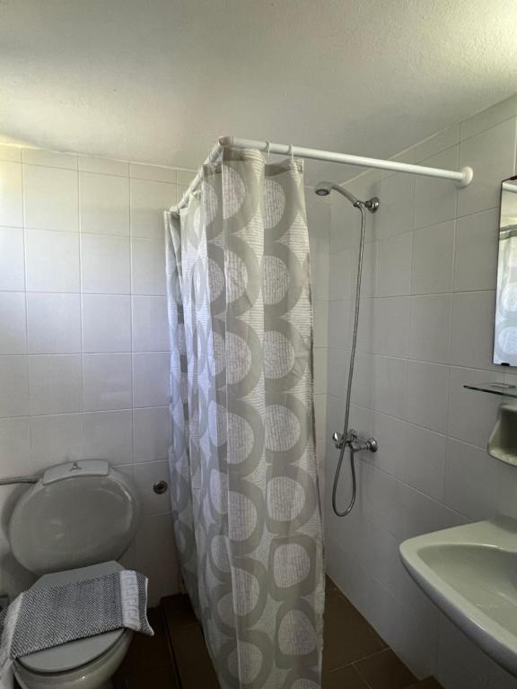 Kúpeľňa v ubytovaní Zourpos Studios & Apartments