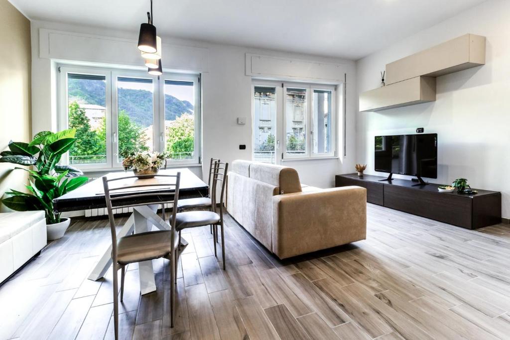 Gallery image of COMO Urban Style Apartments- Tra Lago e Centro Città - WiFi AC in Como