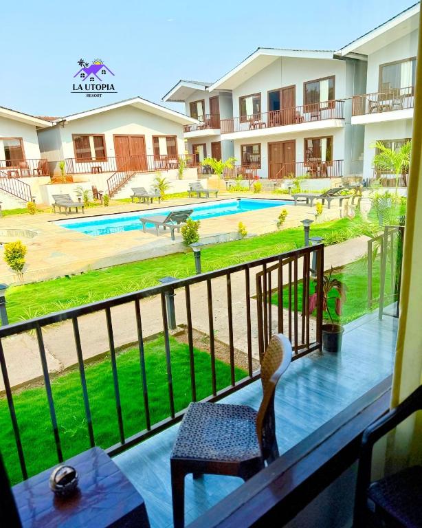 Bazén v ubytování La Utopia Resort nebo v jeho okolí