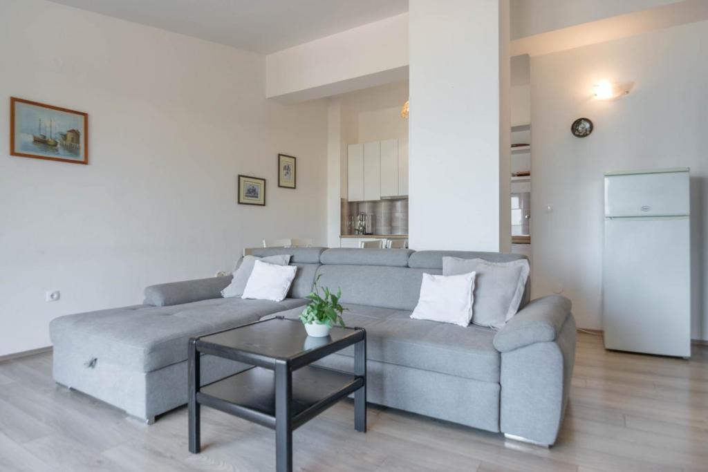 Część wypoczynkowa w obiekcie Apartment Rajna