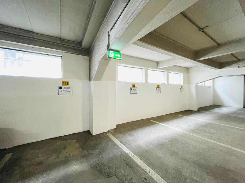 APSTAY City Center Deluxe | FREE Parking | Self Check-in - Resim 22