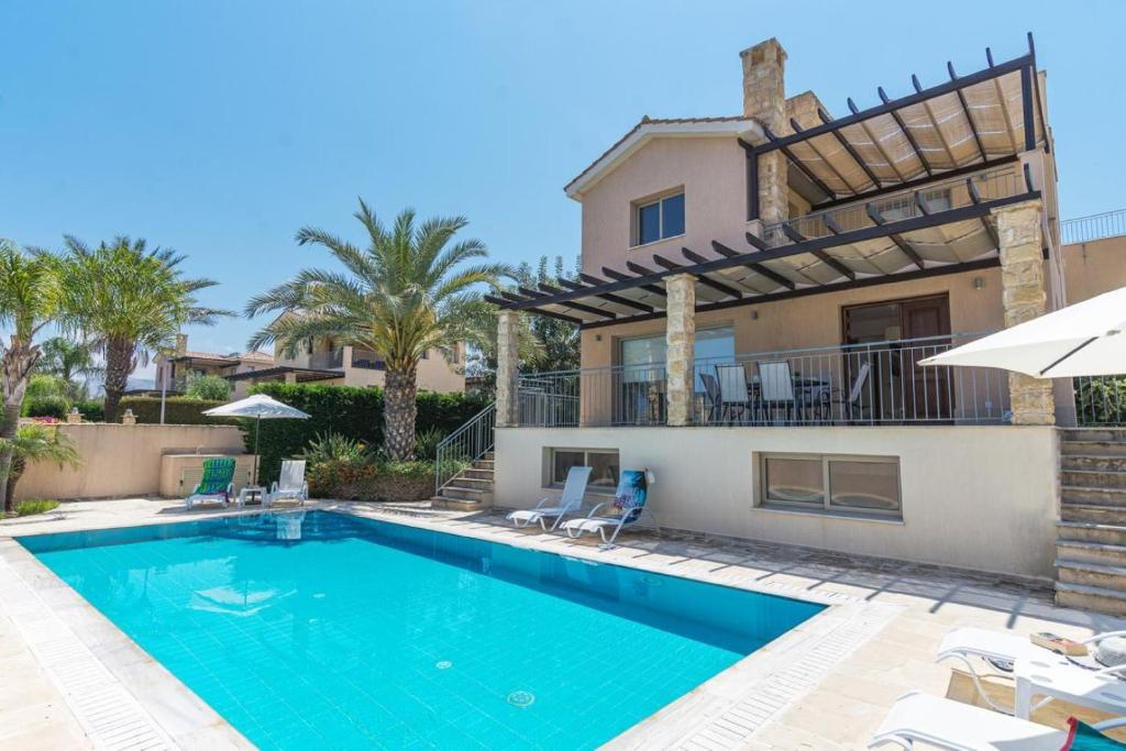 Sandy Beach Villas, Villa Michael No 7