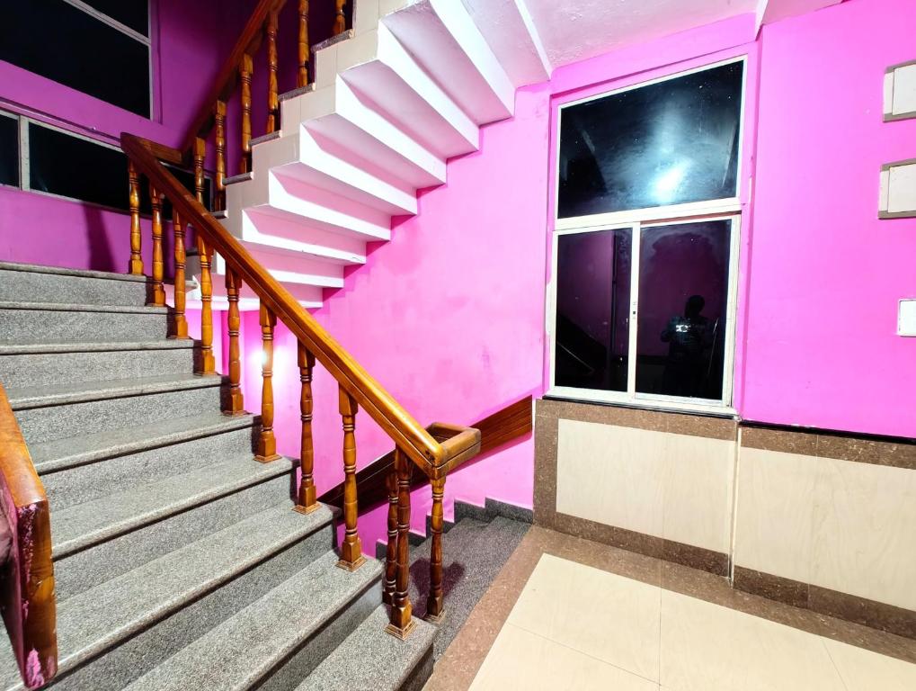 Fotografie z fotogalerie ubytování Hotel Dttoo Puri Near Sea Beach And Jagannath Temple - Fully Air Conditioned - Good and Spacious Room - Excellent Customer Service Awarded - Best Seller v destinaci Purí