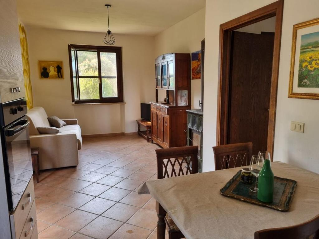 Kuchyň nebo kuchyňský kout v ubytování Agriturismo TERRANERA
