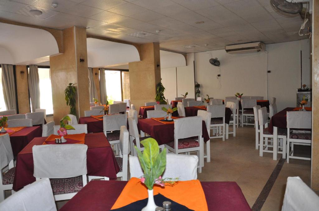 Restaurace v ubytování Shady Hotel Luxor