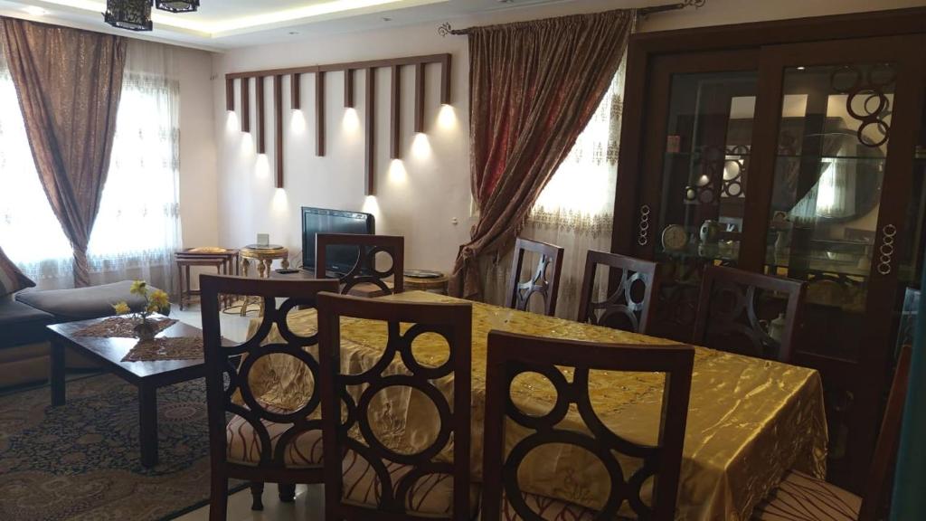 Fotografie z fotogalerie ubytování Hala v destinaci Alexandria