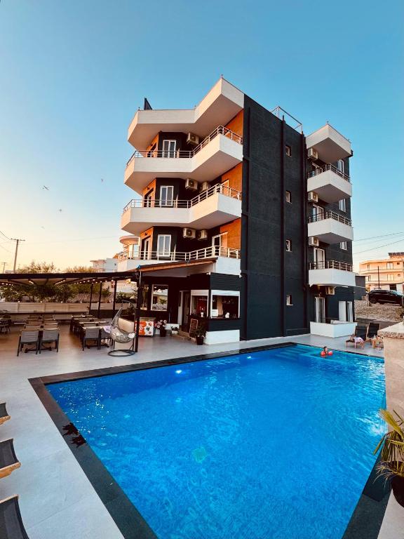 Sunshine Hotel
