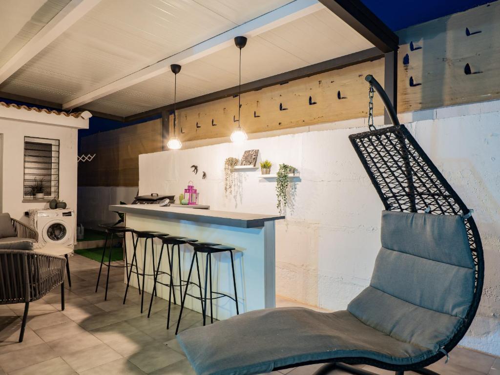 Kuchyň nebo kuchyňský kout v ubytování Cubo's Casa Flor High Privacy & Pool