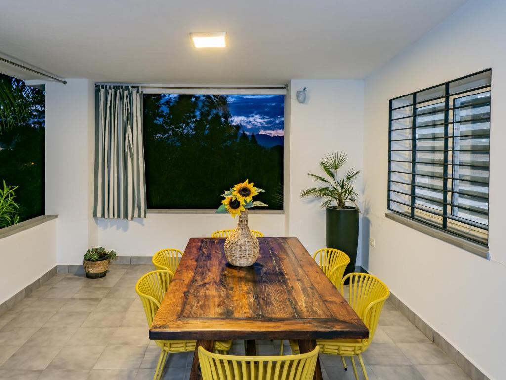 Fotografie z fotogalerie ubytování Cubo's Casa Flor High Privacy & Pool v destinaci Alhaurín el Grande