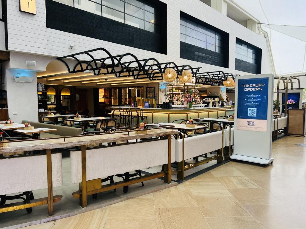 La Jolla Holiday Broadbeach - Resim 38