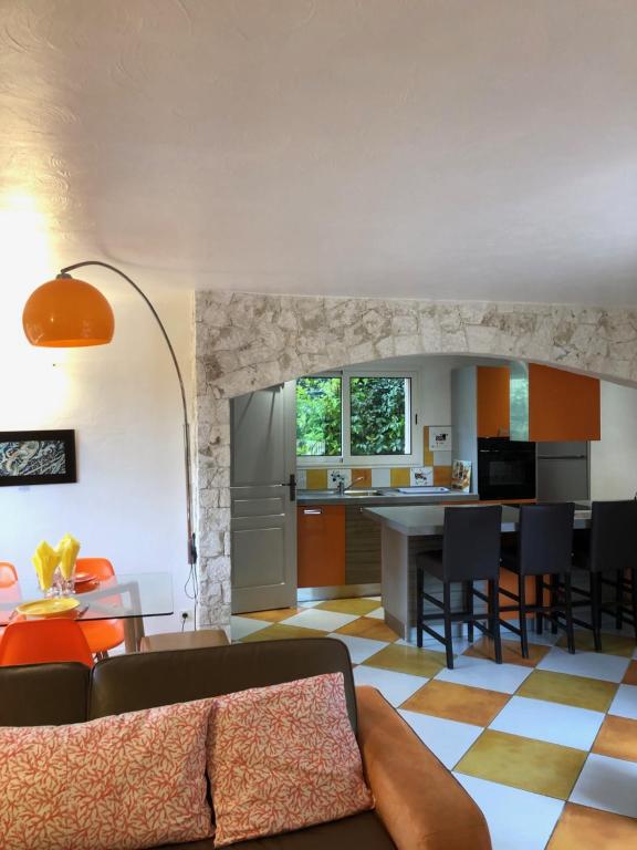 Kuchyňa alebo kuchynka v ubytovaní Casa Mathilde