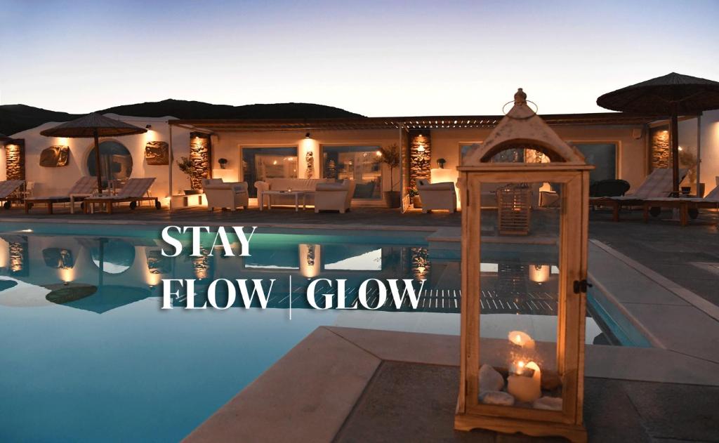 Bazén v ubytovaní Glafki Stay Flow Glow alebo v jeho blízkosti