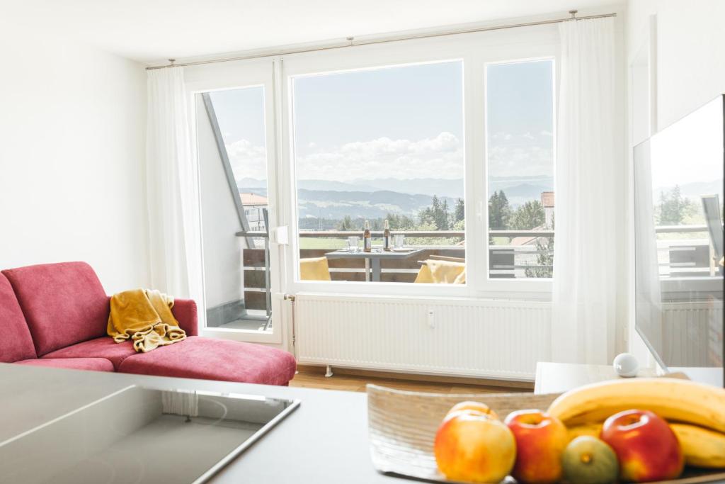 Χώρος καθιστικού στο Ferienwohnung Kaiserblick - Pool Sauna Bergsicht