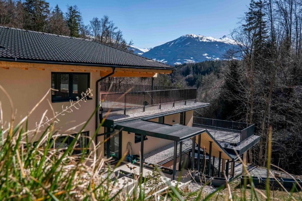 Nespecifikovaný výhled na hory nebo výhled na hory při pohledu z apartmánu