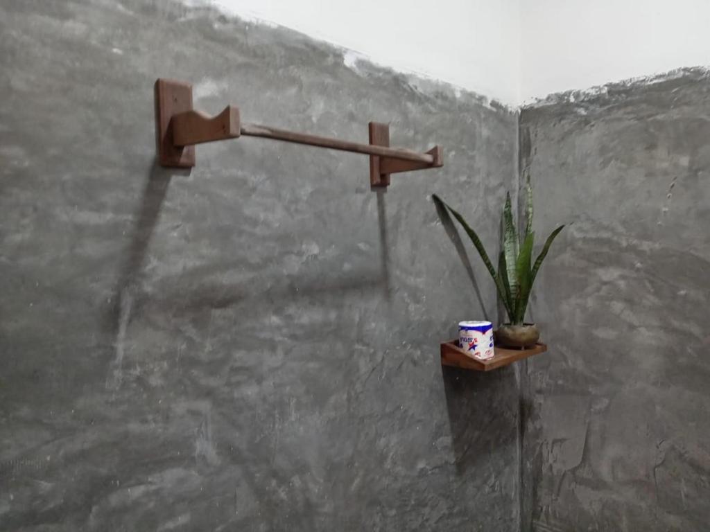 Lake House Home Stay - 7