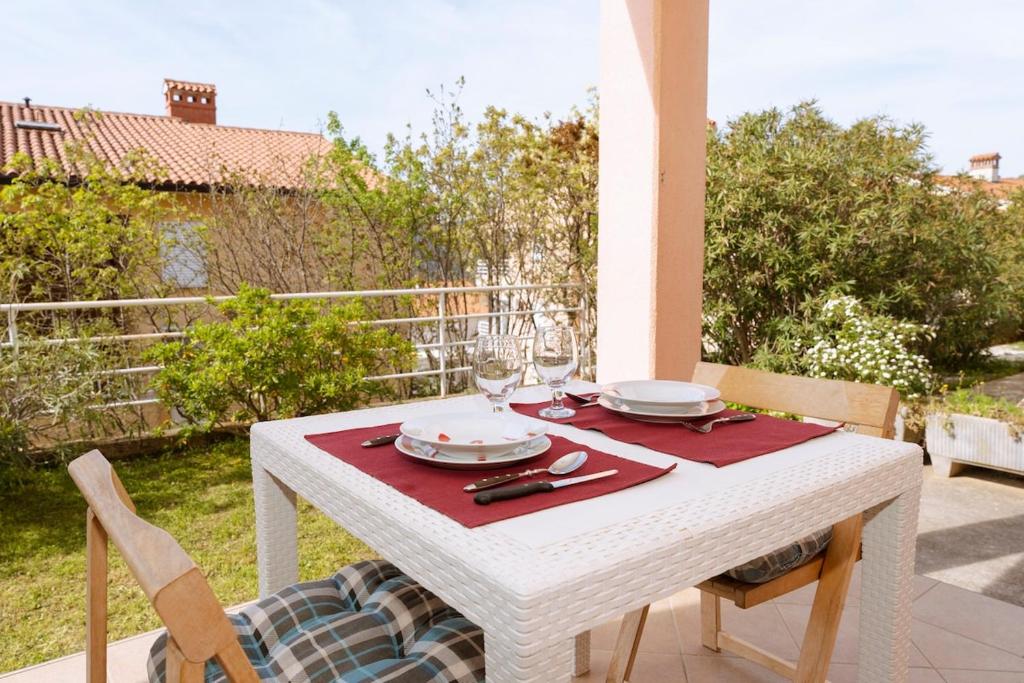 Fotografie z fotogalerie ubytování Rabac-quiet and cute apartment with grill,6001 v destinaci Rabac