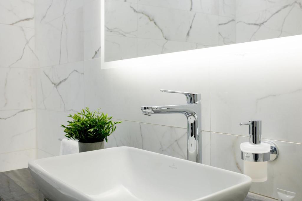 About Art Apartments - Ovo - 18