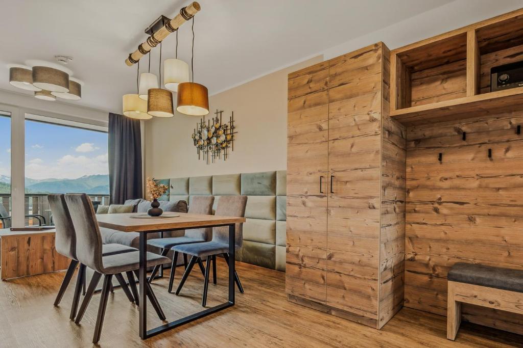 Posezení v ubytování Design-Apartment Katschi - Entspannung auf 1641m Höhe