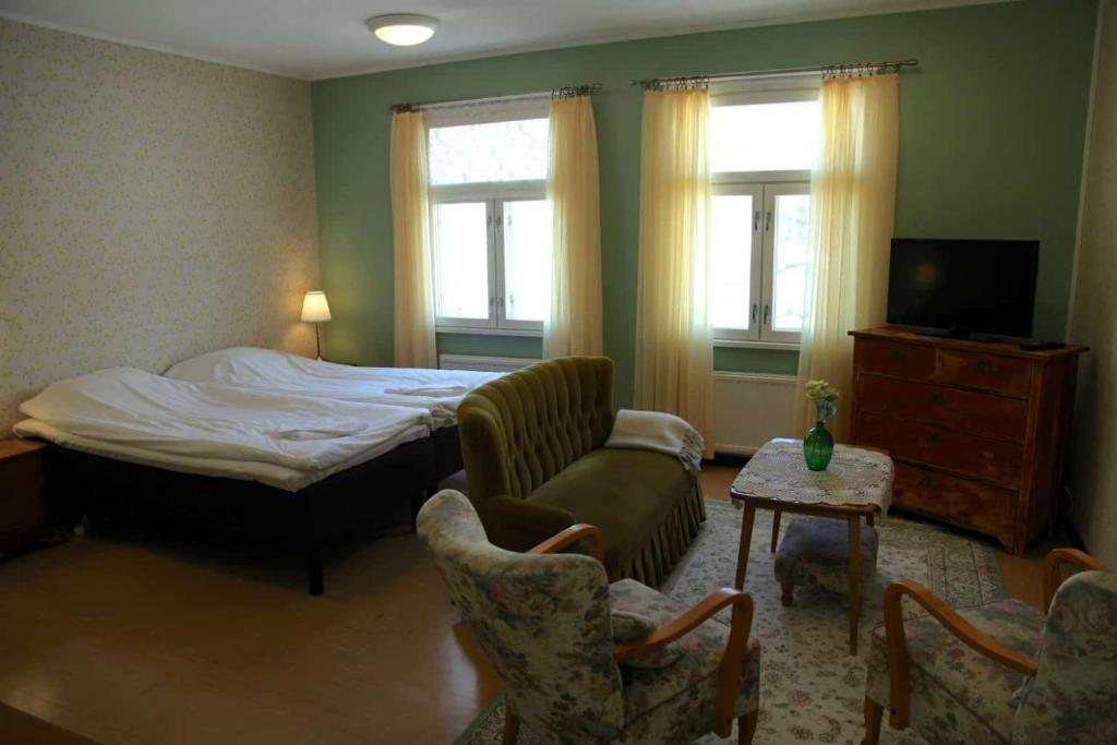 Finlandia Hotel Puu-Juuka - Habitación Doble Estándar Con Sofá