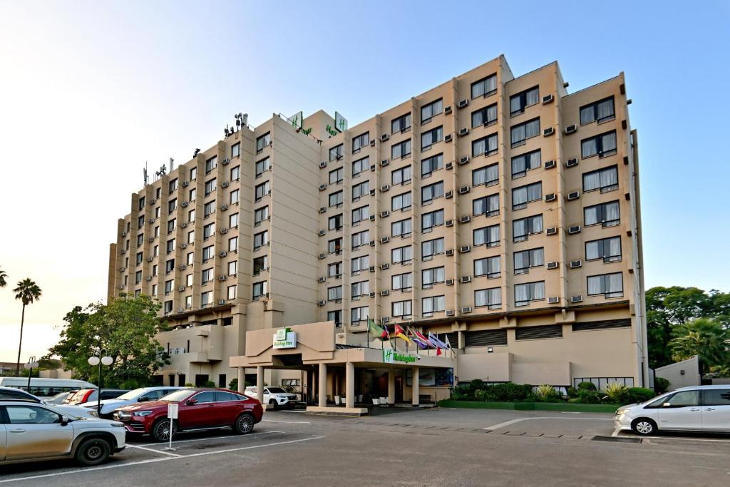 Holiday Inn - Harare by IHG - Housity