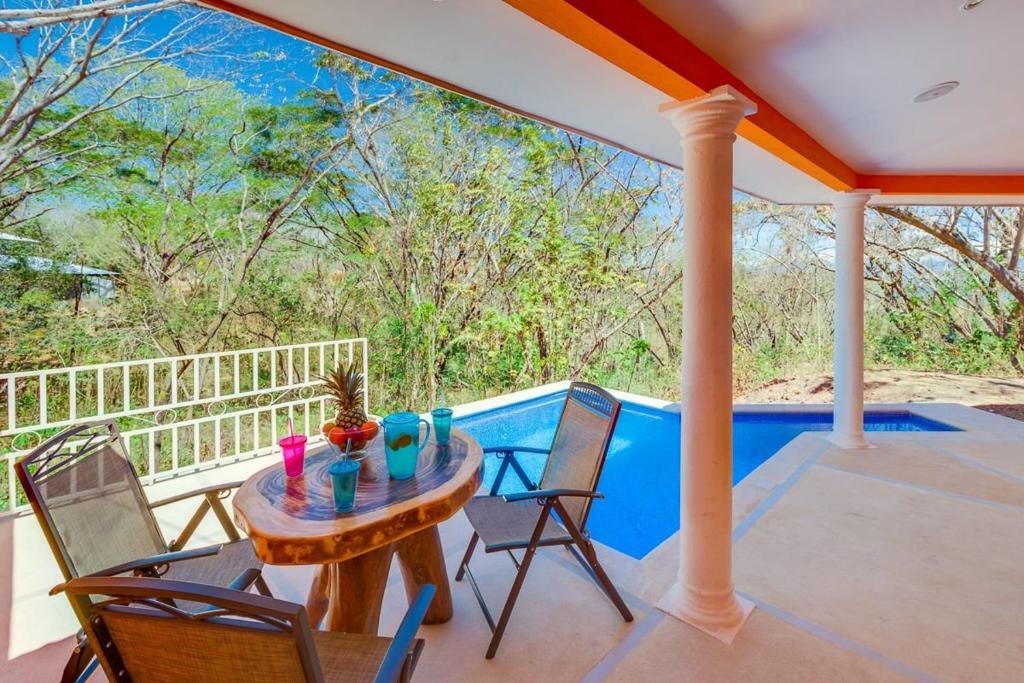 Bazén v ubytování Villas Roma Del Mar nebo v jeho okolí
