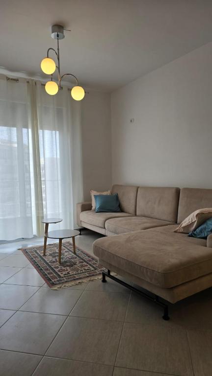 Tirent Apartment-Bright & Airy 2BR Vlora Flat