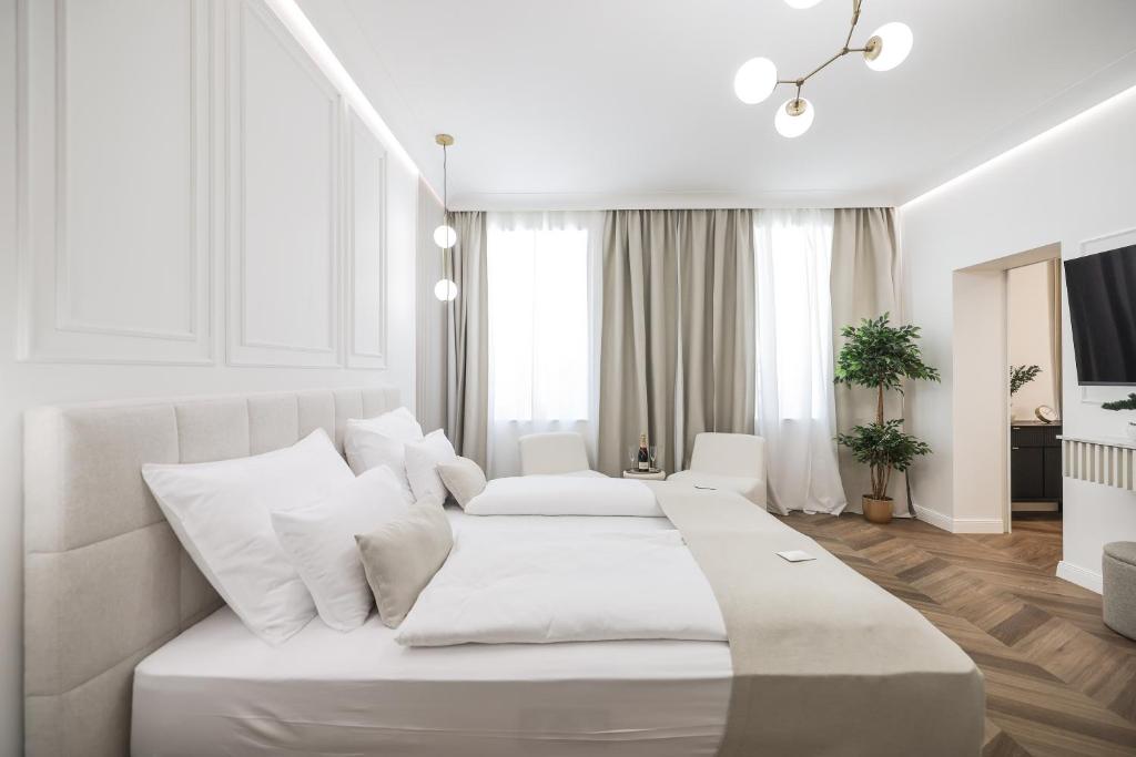 De Pusterla Luxury Rooms - 13