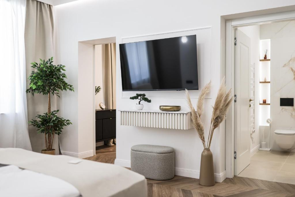 De Pusterla Luxury Rooms - 6