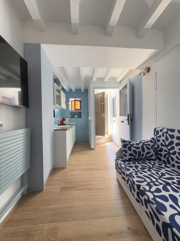 Una cama o camas en una habitación de Pinot Grigio - Harbor's Light