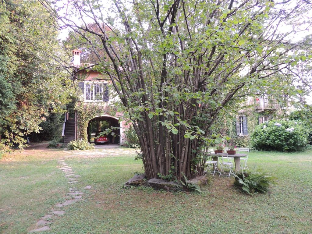 A garden outside Il Faggio Rosso