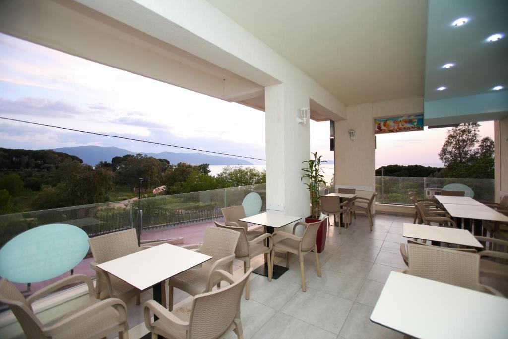 Posezení v ubytování Aqua Blue Hotel