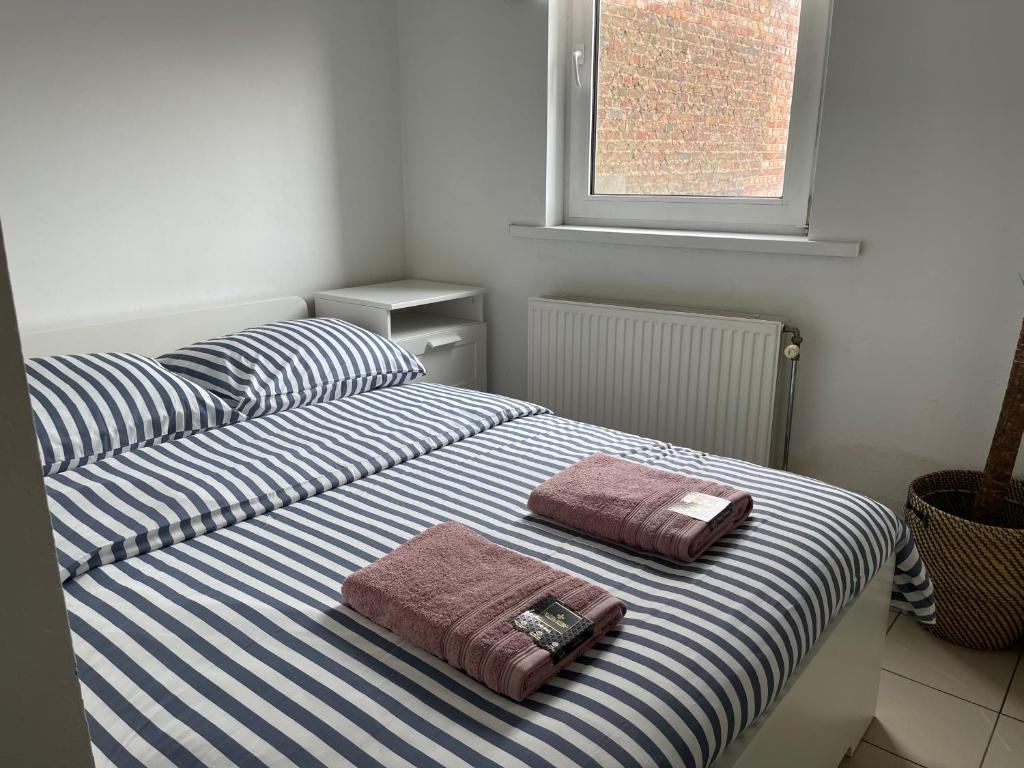 Postel nebo postele na pokoji v ubytování Private studio in Antwerp