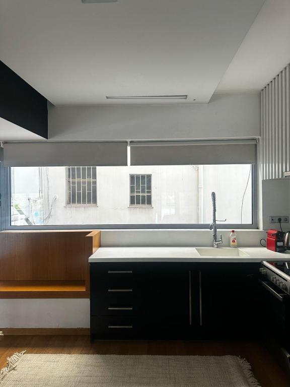 Spacious stylish flat at acropolis area