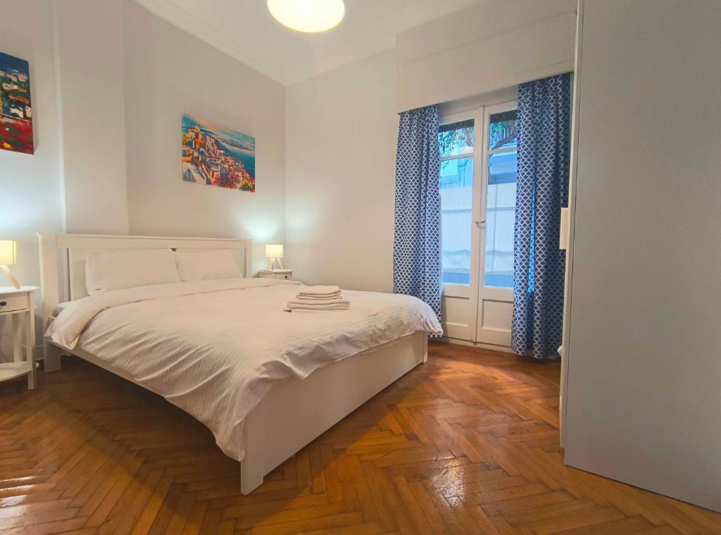 TCG Central Apartment