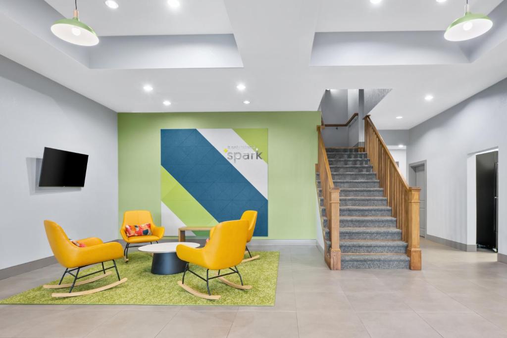 Spark by Hilton Homewood Birmingham photo
