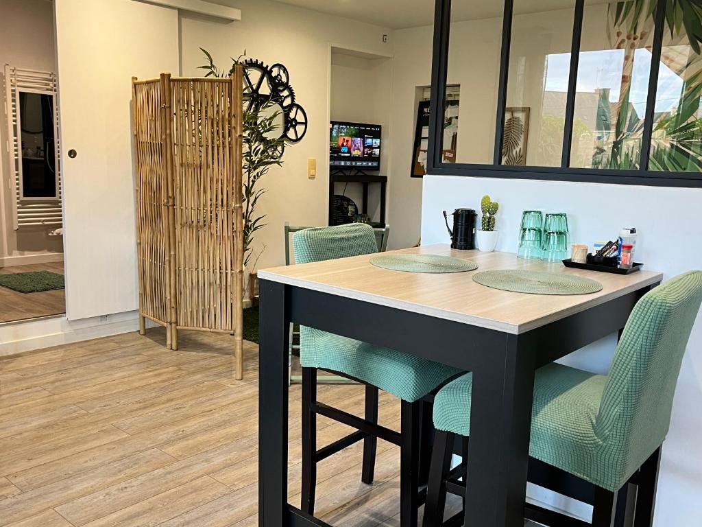 Televízia a/alebo spoločenská miestnosť v ubytovaní Studio ambiance ZEN