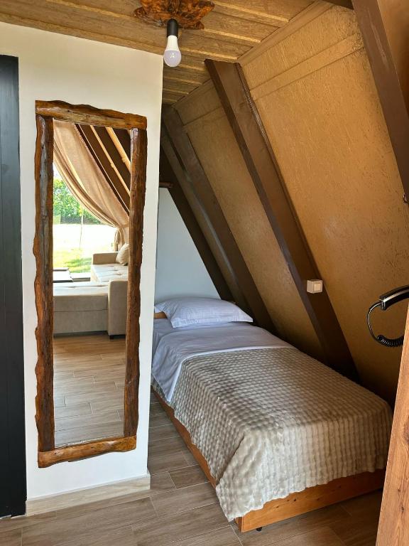 Postel nebo postele na pokoji v ubytování Rent Cabin Miri