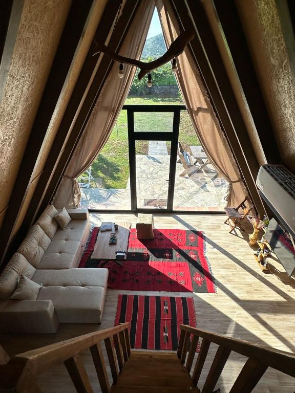 Posezení v ubytování Rent Cabin Miri