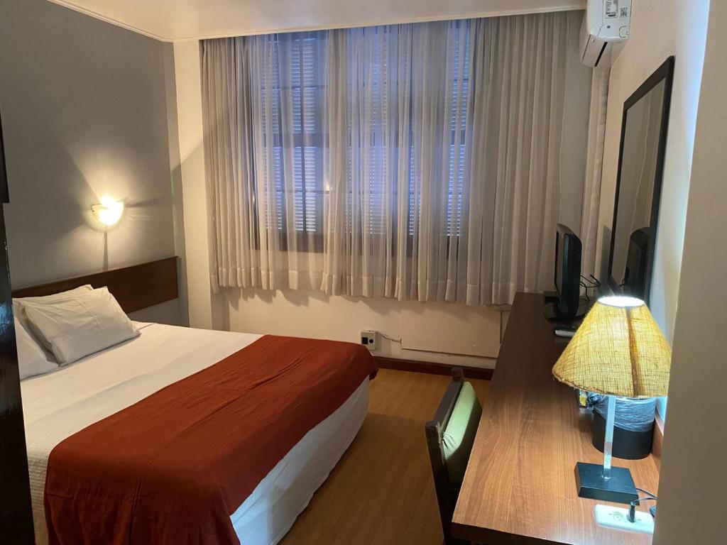 Postel nebo postele na pokoji v ubytování City Hotel by Fast10