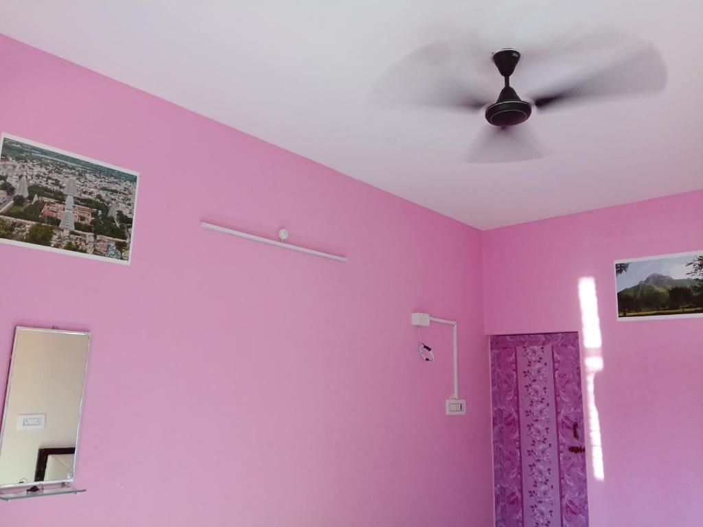 Fotografie z fotogalerie ubytování KAVI Residency v destinaci Tiruvannamalai