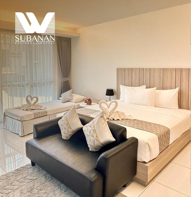 
Family Room with Terrace
