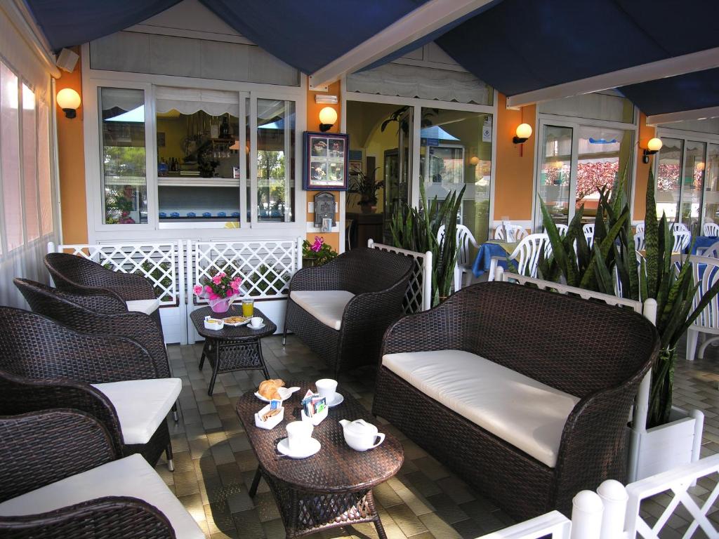 Posezení v ubytování Hotel Garni Tahiti