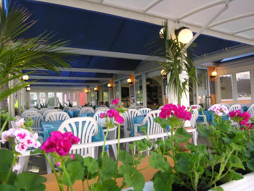Zahrada ubytování Hotel Garni Tahiti