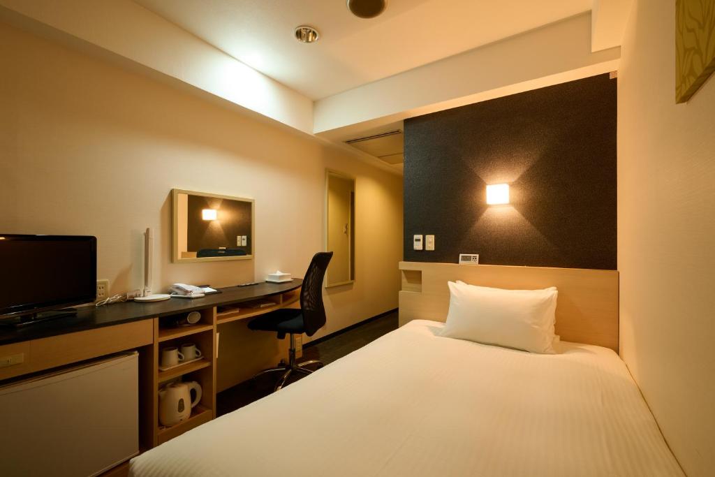 TV a/nebo společenská místnost v ubytování Smile Hotel Kyoto Shijo